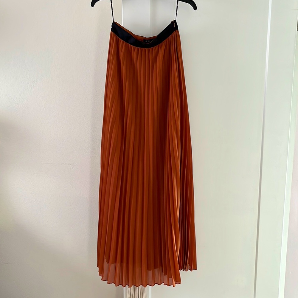 *SALE* Pleated maxi skirt